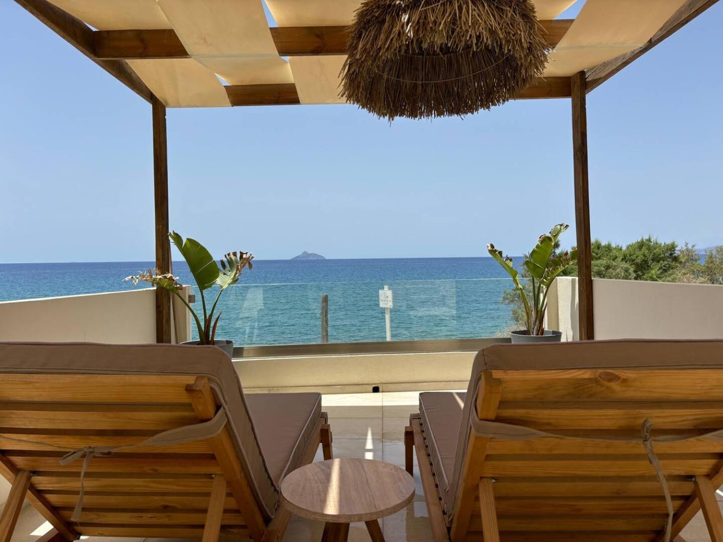 Stella & Eleni Suite With Shared Pool & Open View Kalamaki  Exterior foto