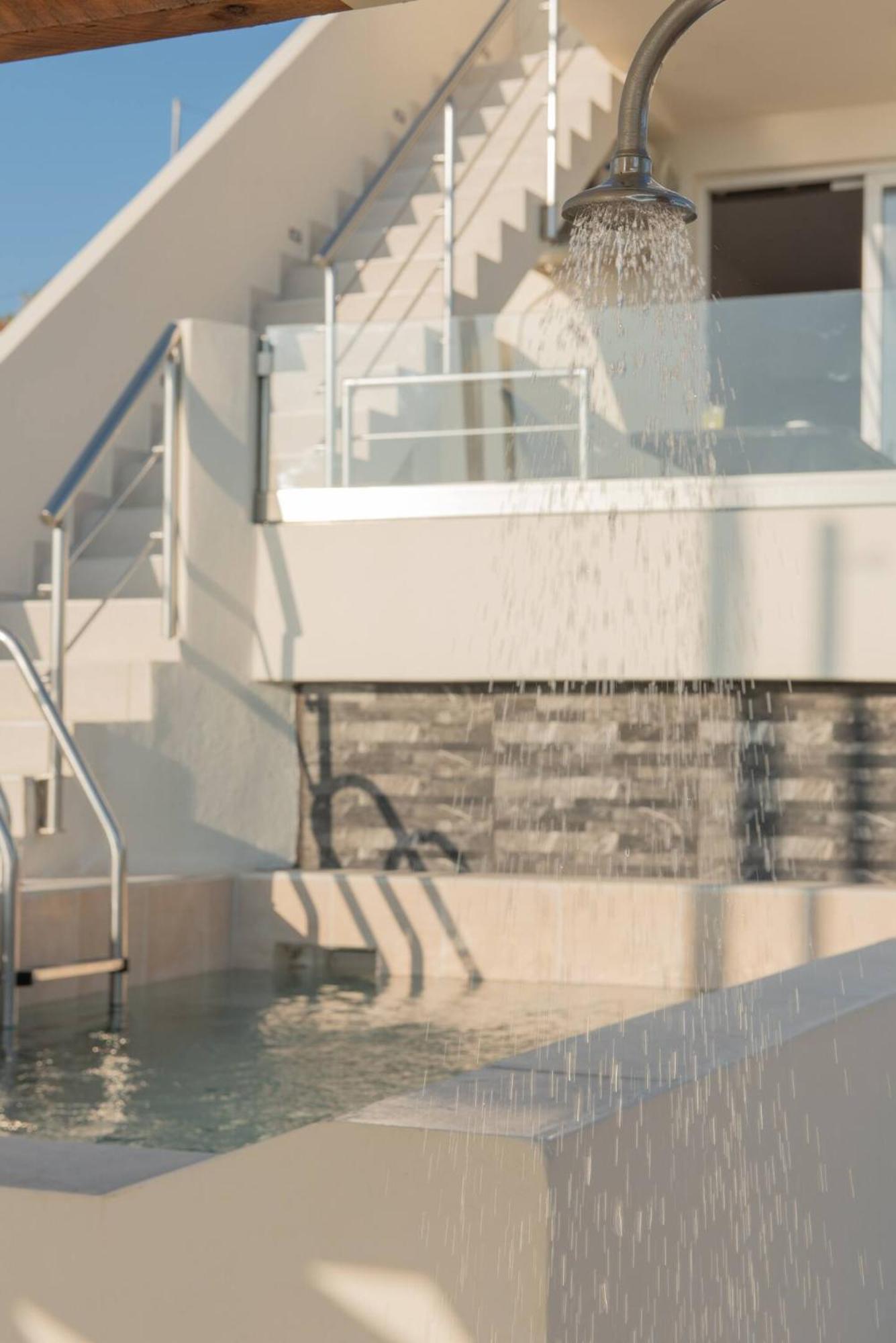 Stella & Eleni Suite With Shared Pool & Open View Kalamaki  Exterior foto